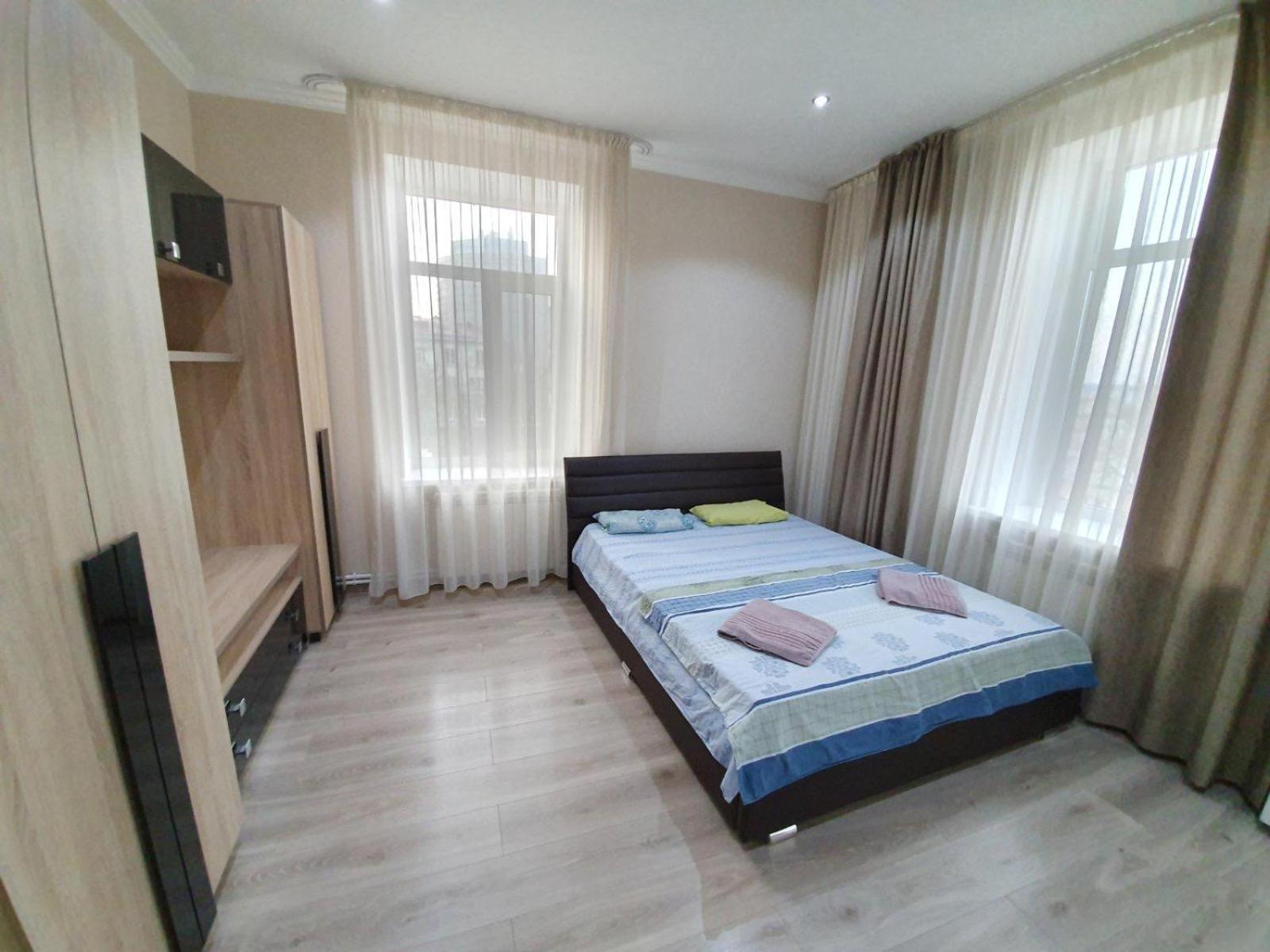Tourist Home At Stefan Cel Mare With 2 Rooms Chisinau Exterior photo